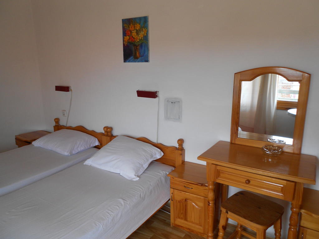 Nelly Guest House Sozopol Habitación foto